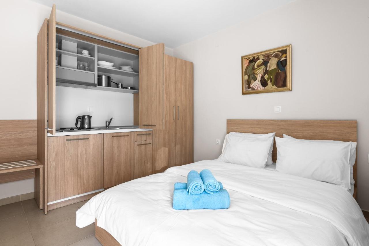Apartamento Blue Flag, Nilie Hospitality Mgmt Olympiakí Aktí Exterior foto