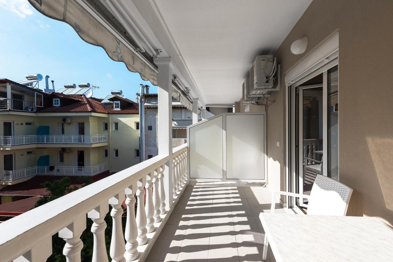 Apartamento Blue Flag, Nilie Hospitality Mgmt Olympiakí Aktí Exterior foto